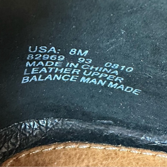 Clarks Artisan Black Suede and Patent Leather Heeled Shoes Classic Elegance - Picture 8 of 13